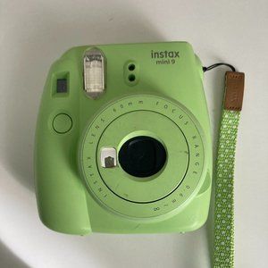 Instax mini 9. Needs repair.